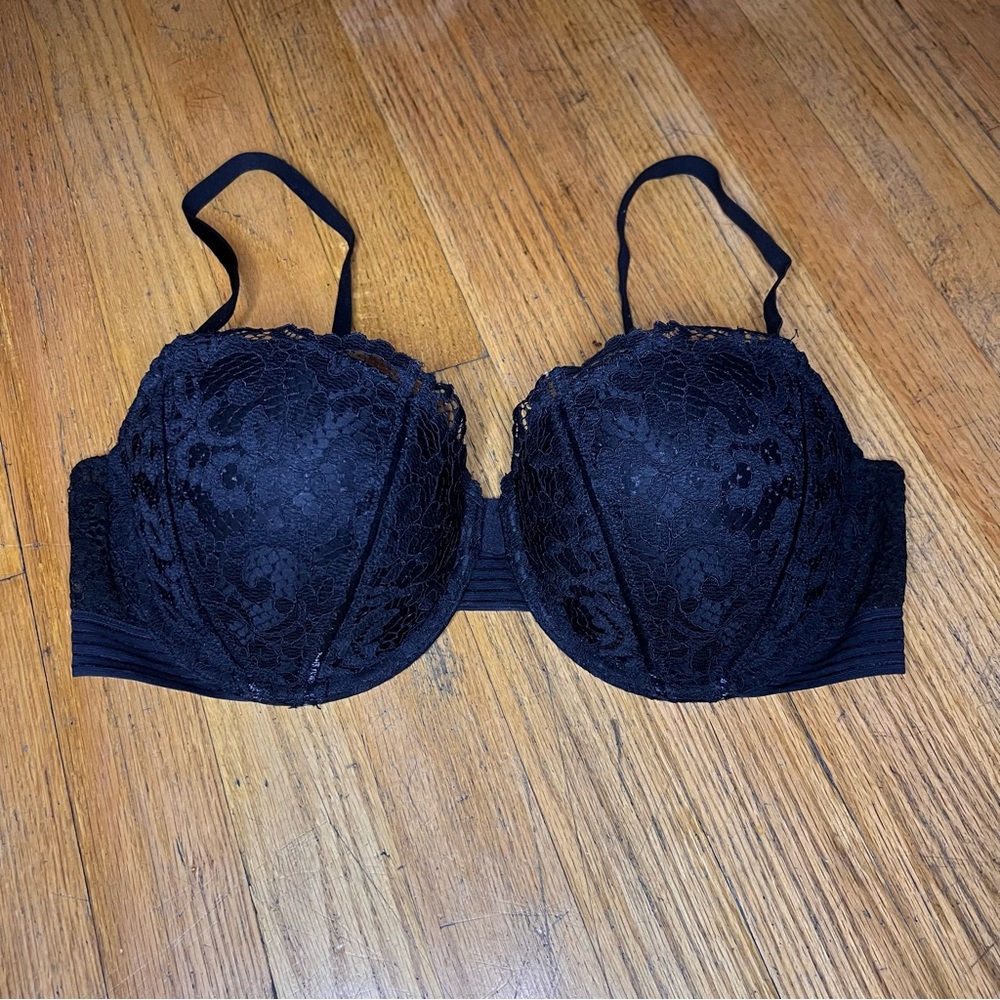 Victoria’s Secret Very Sexy Uplift Balconette Black Lace Bra